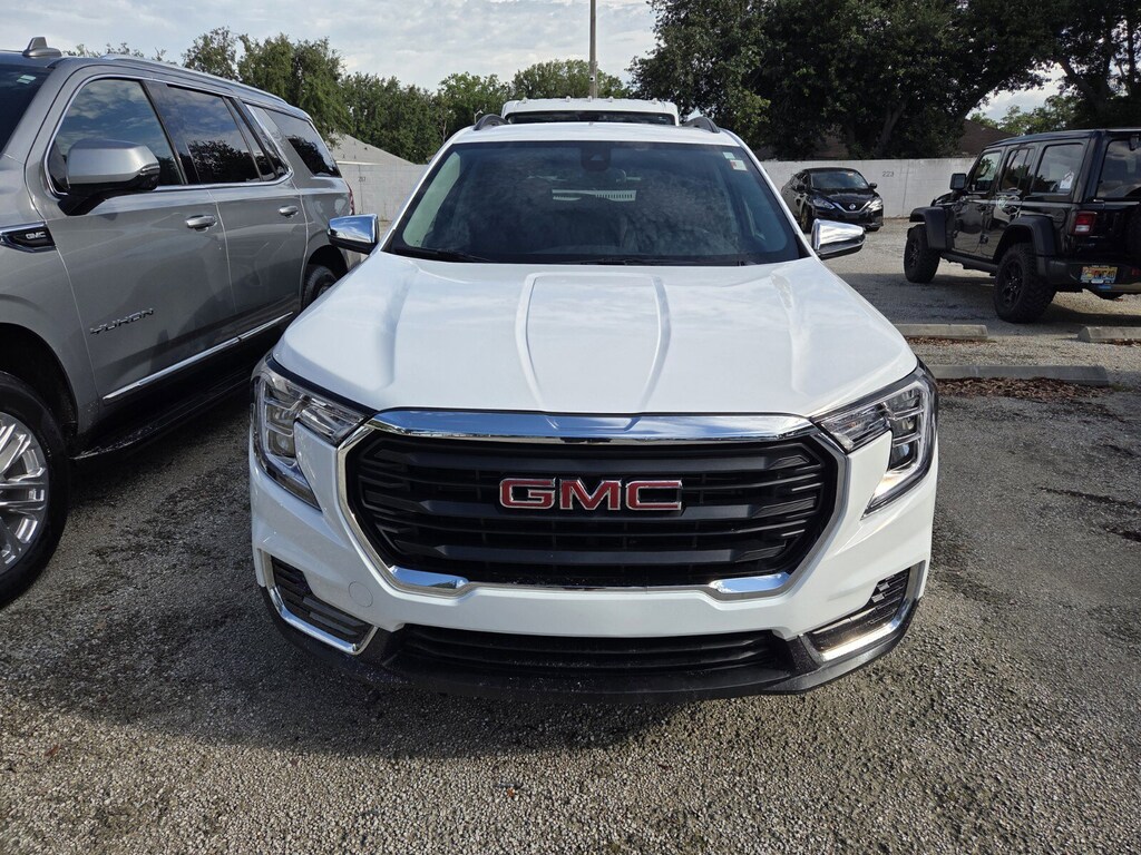 Used 2024 GMC Terrain SLE SUV