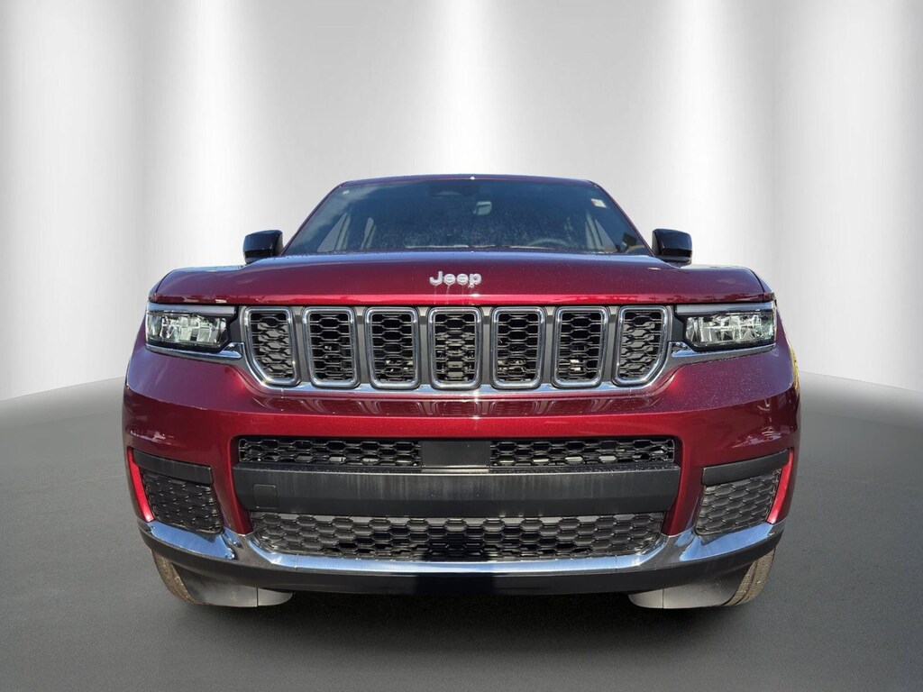 Certified 2025 Jeep Grand Cherokee L Laredo SUV