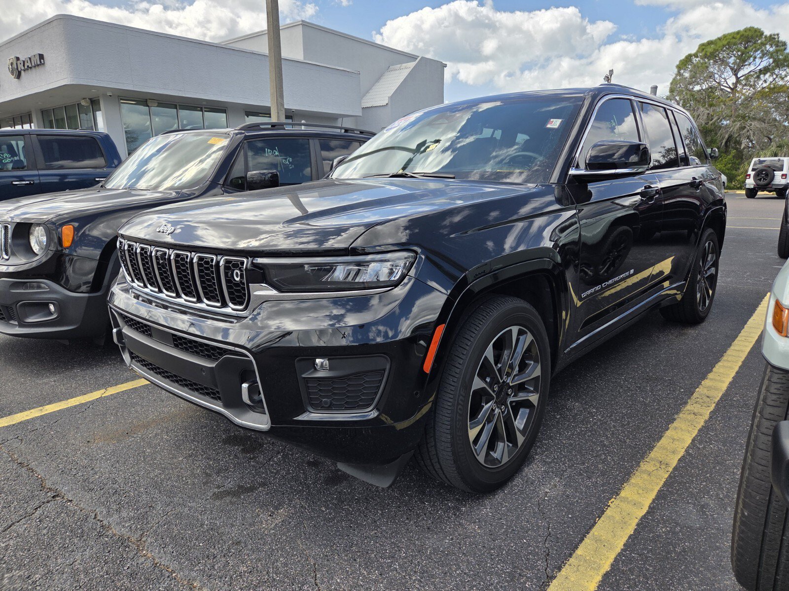 Certified 2024 Jeep Grand Cherokee Overland SUV