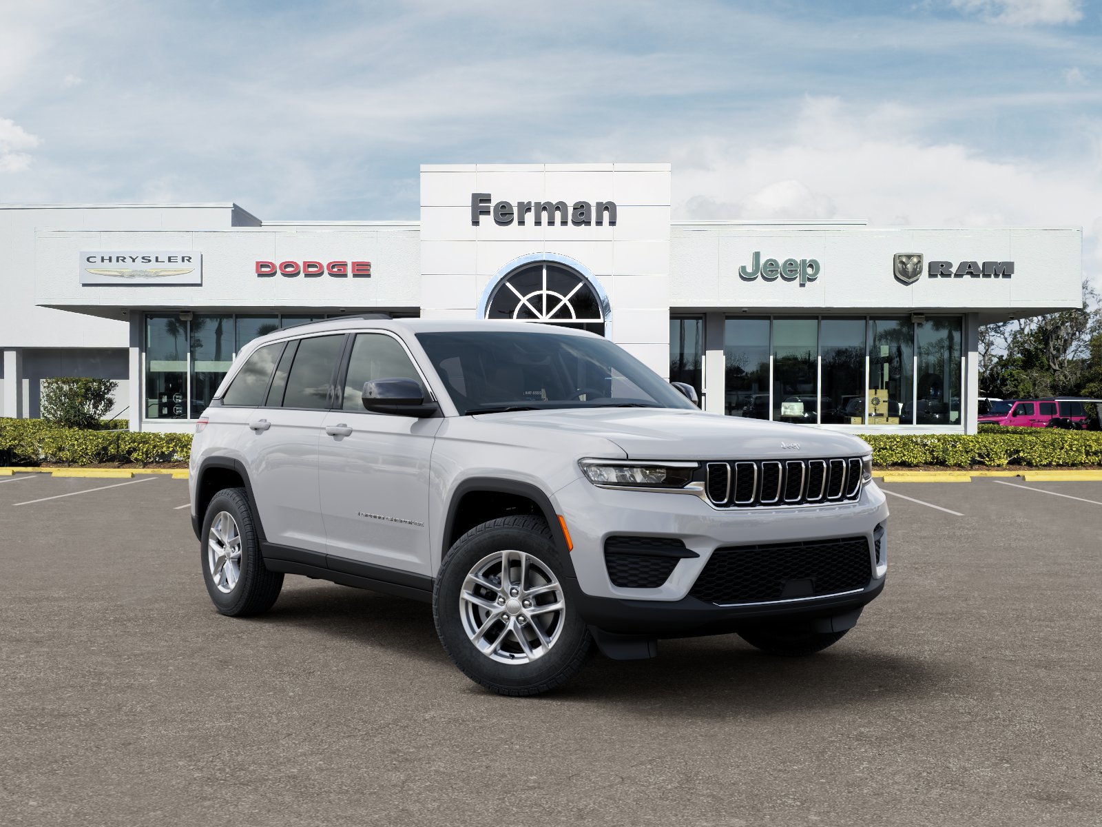 New 2026 Jeep Grand Cherokee Laredo SUV