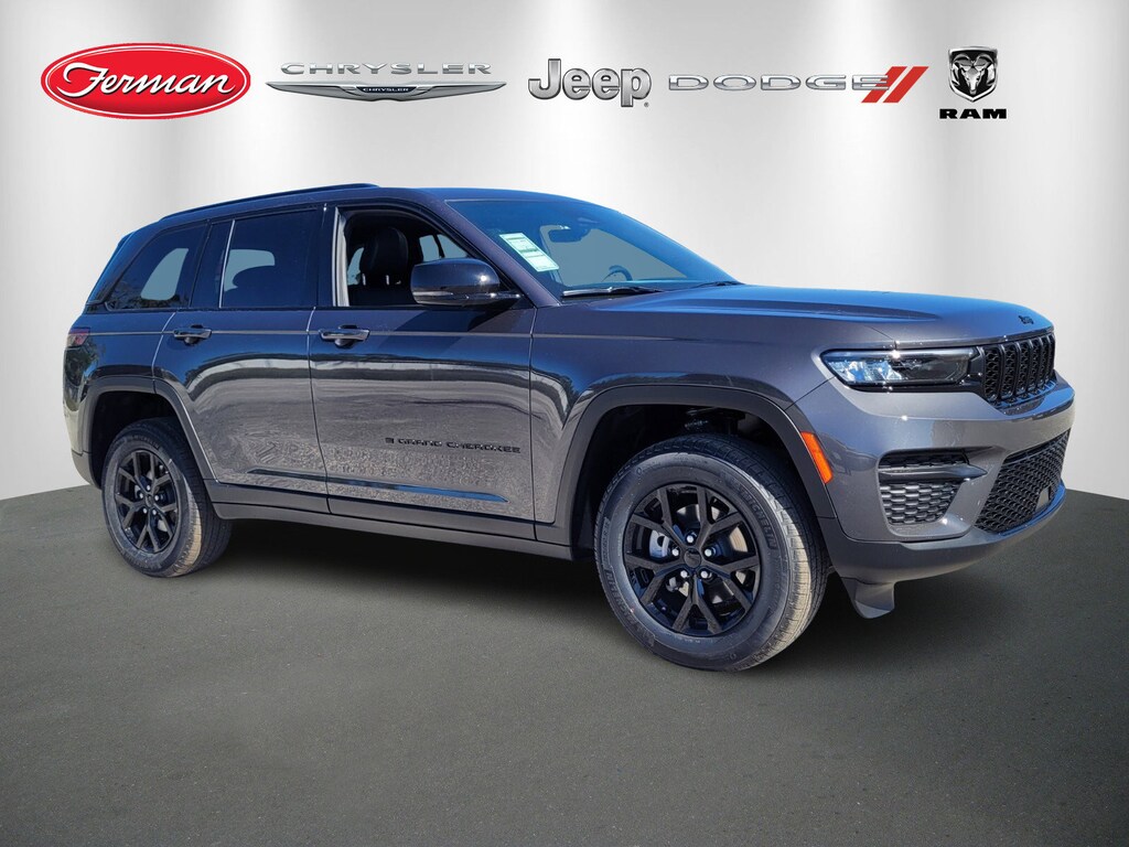 New 2025 Jeep Grand Cherokee Laredo SUV