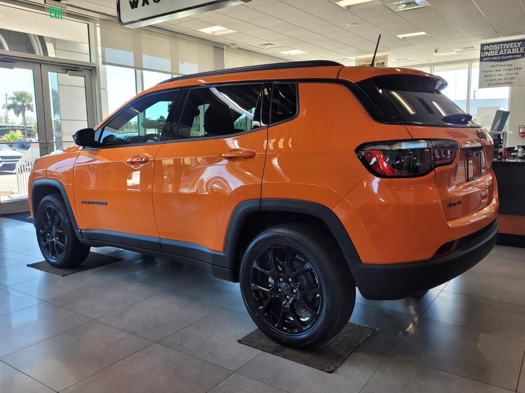 New 2026 Jeep Compass Latitude SUV