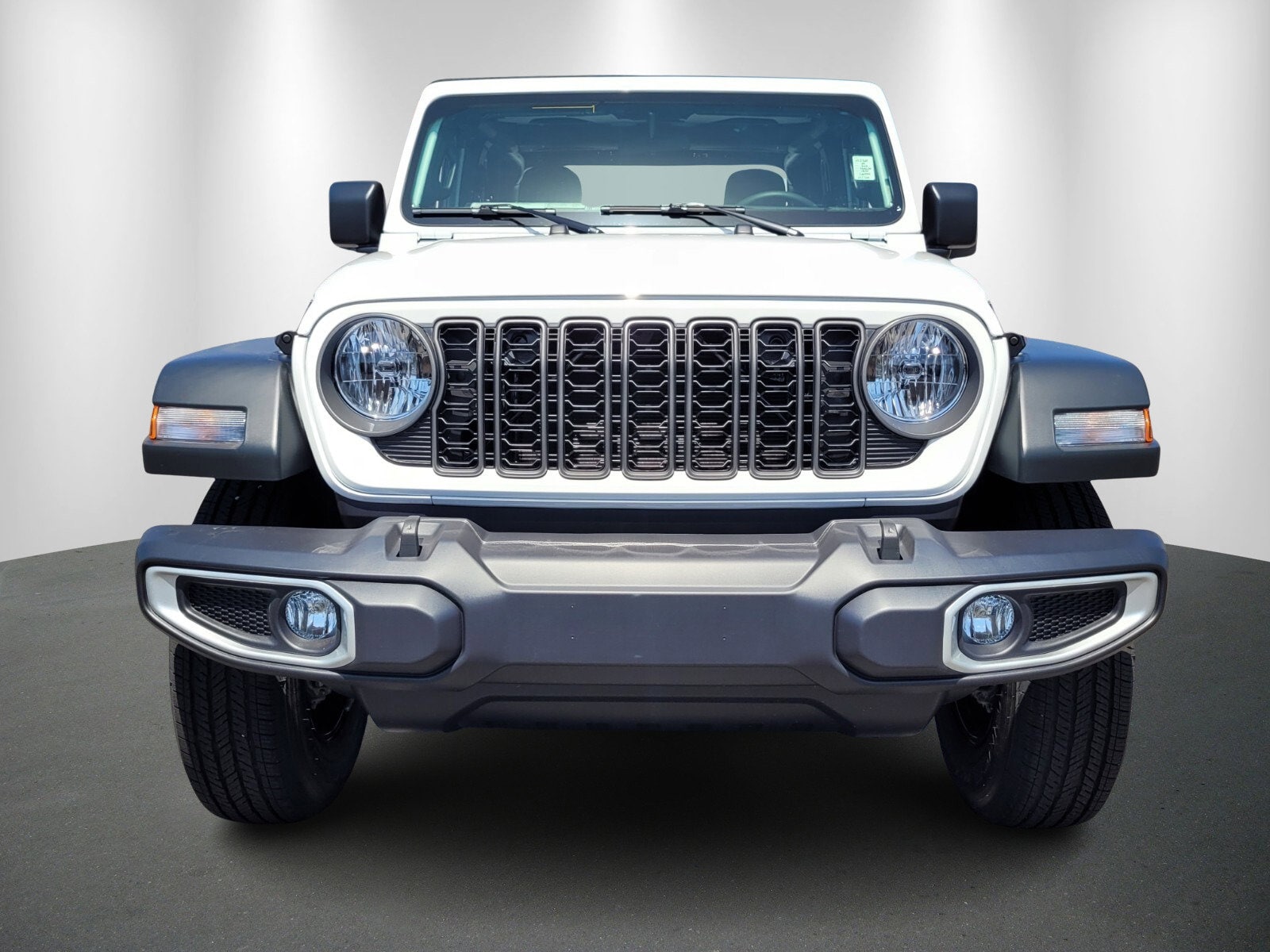Used 2025 Jeep Gladiator Sport with VIN 1C6PJTAG0SL520944 for sale in Tampa, FL