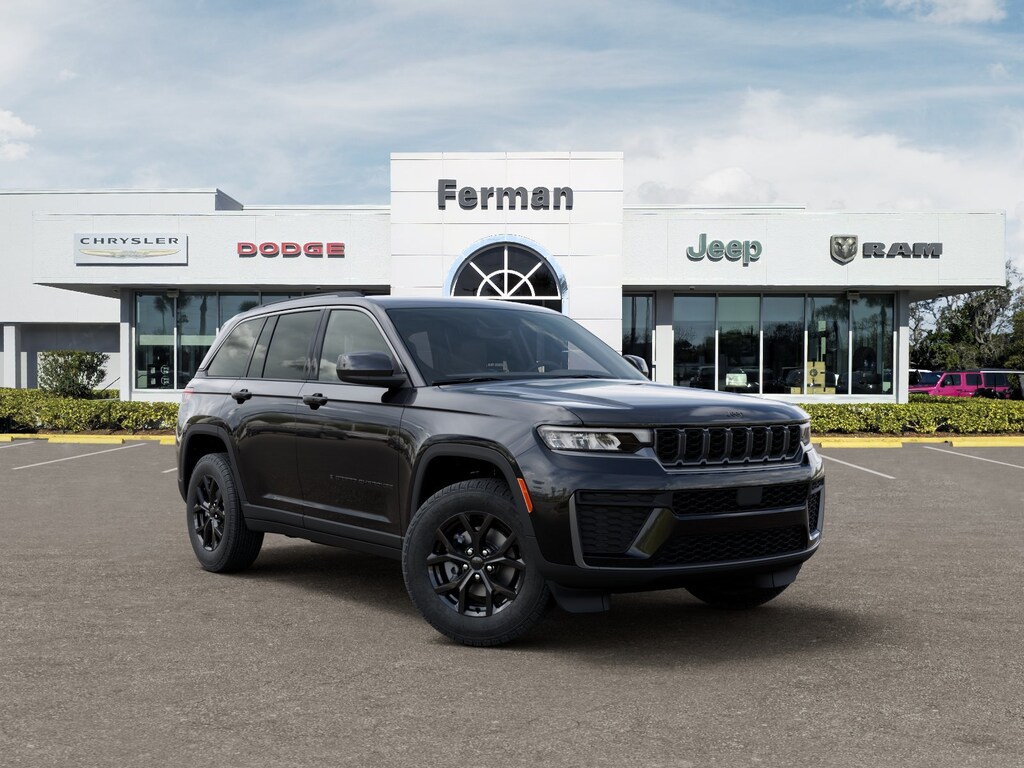 New 2026 Jeep Grand Cherokee Laredo SUV