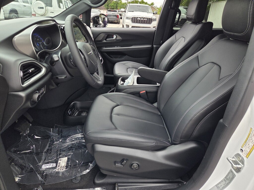 New 2026 Chrysler Voyager LX Van Passenger Van