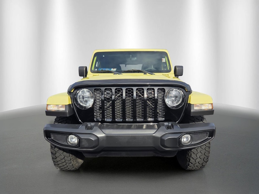 Certified 2023 Jeep Gladiator Sport Truck Crew Cab