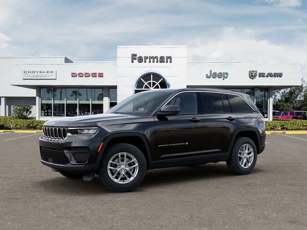 New 2026 Jeep Grand Cherokee Laredo SUV