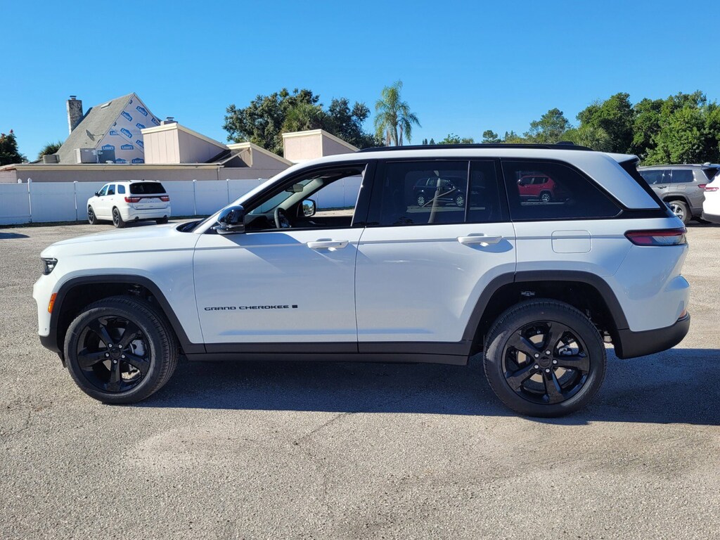 New 2025 Jeep Grand Cherokee Limited SUV