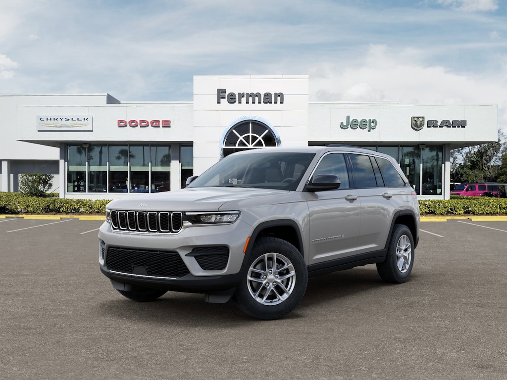 New 2026 Jeep Grand Cherokee Laredo SUV