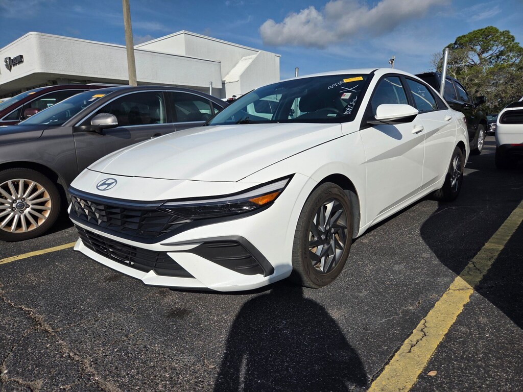 Used 2024 Hyundai Elantra SEL Sedan