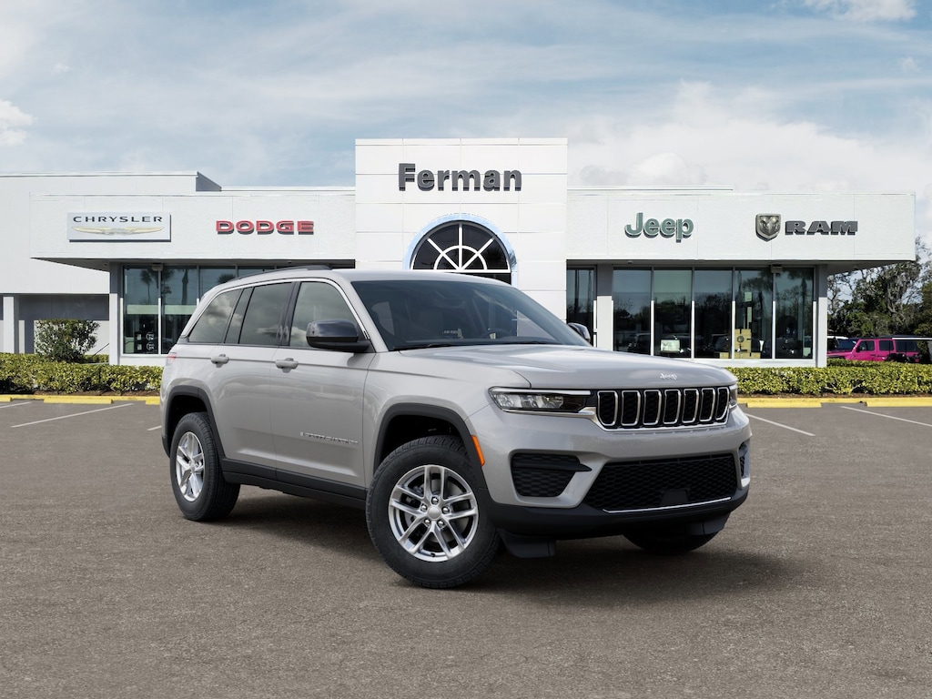 New 2026 Jeep Grand Cherokee Laredo SUV