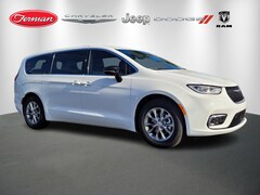 2026 Chrysler Pacifica Limited Van Passenger Van