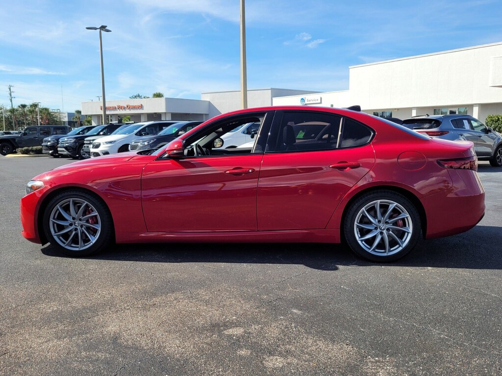Used 2022 Alfa Romeo Giulia Ti Sedan