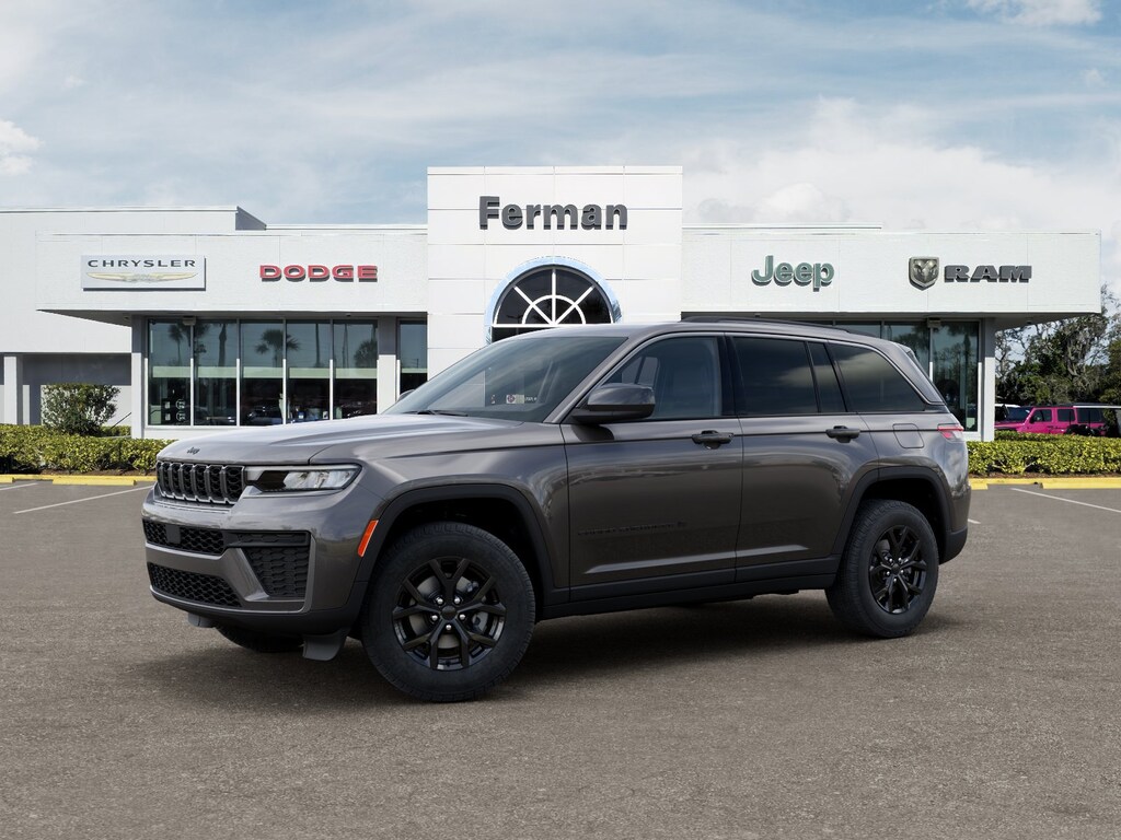 New 2026 Jeep Grand Cherokee Laredo SUV