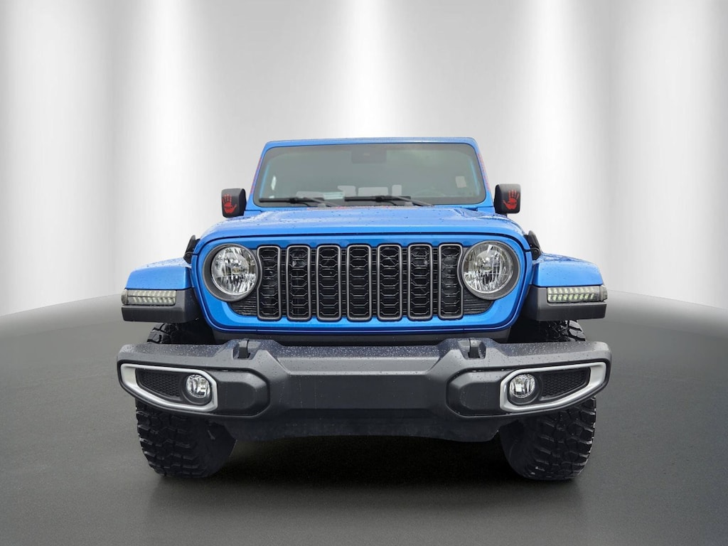 Certified 2025 Jeep Gladiator Sport Truck Crew Cab