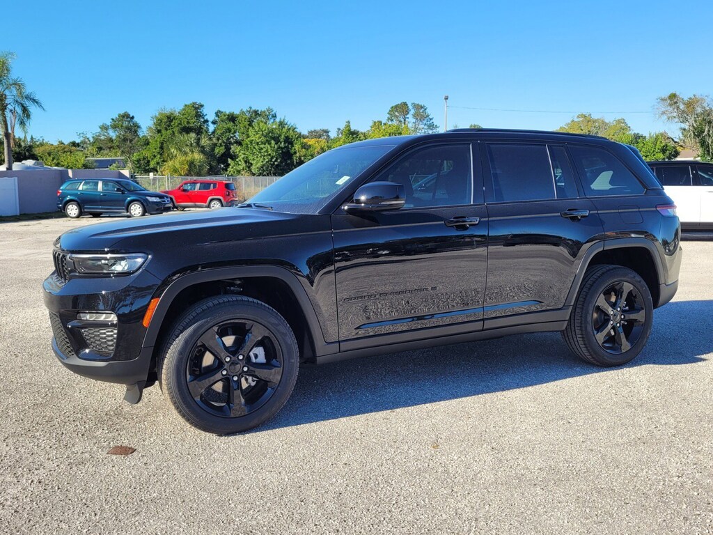 New 2025 Jeep Grand Cherokee Limited SUV