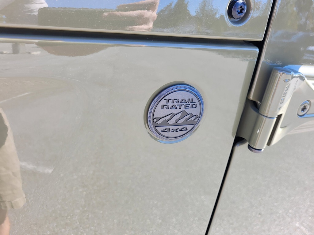 New 2025 Jeep Gladiator Sport Truck Crew Cab