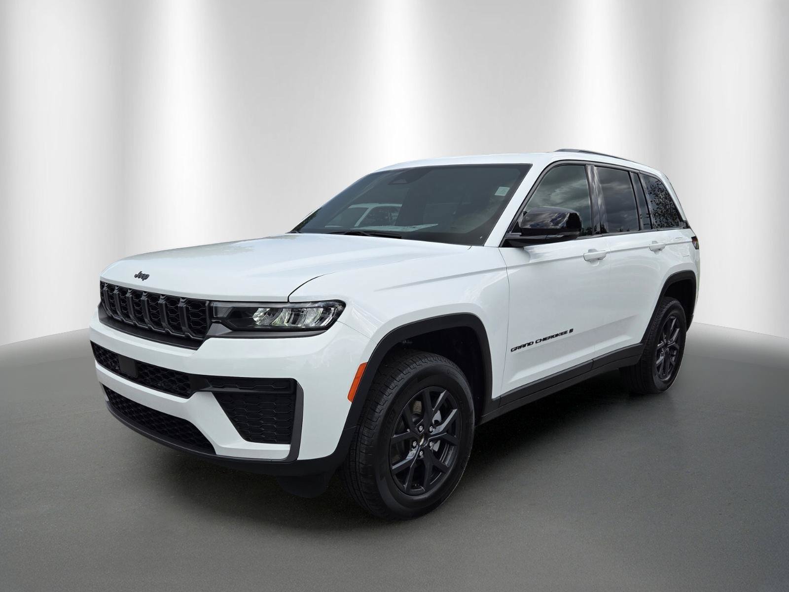 New 2027 Jeep Grand Cherokee Laredo SUV