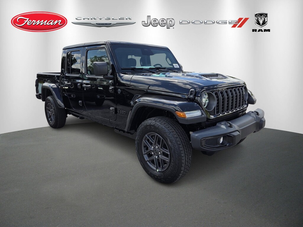 New 2026 Jeep Gladiator Sport Truck Crew Cab
