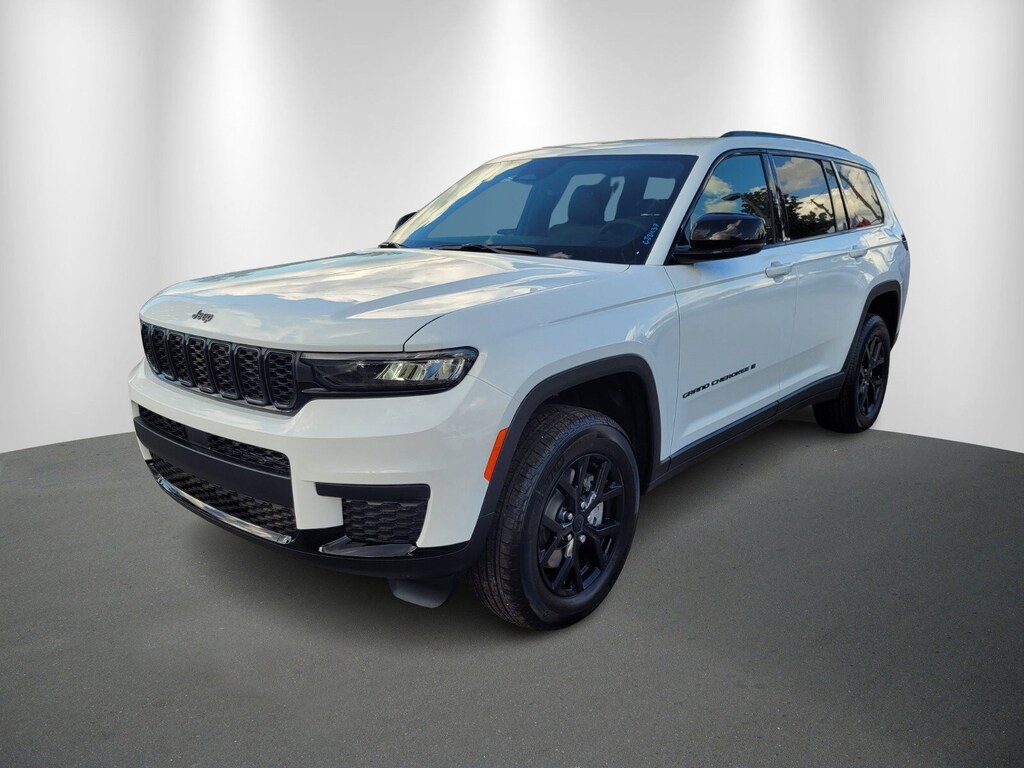 New 2025 Jeep Grand Cherokee L Laredo SUV