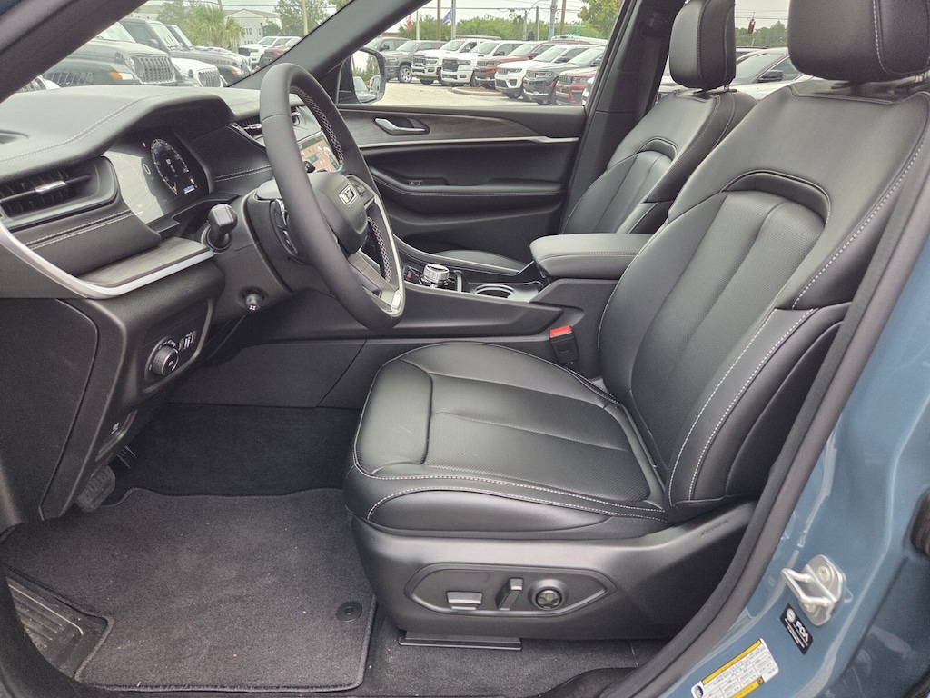 New 2026 Jeep Grand Cherokee L Limited SUV