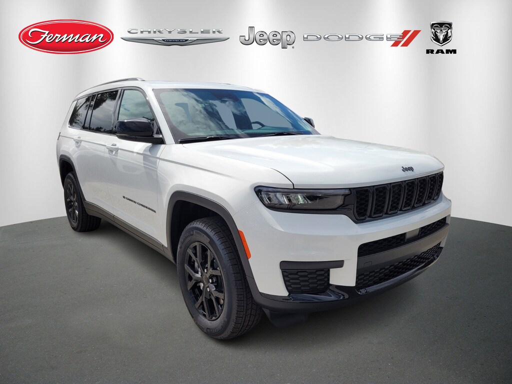 New 2025 Jeep Grand Cherokee L Laredo SUV