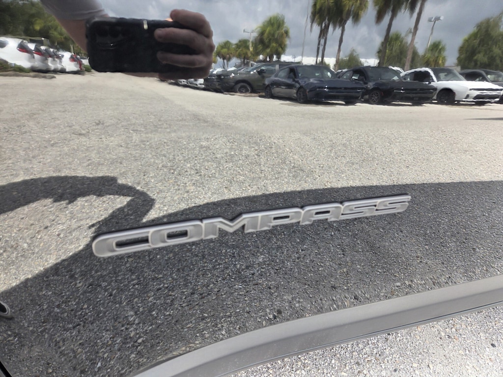 New 2026 Jeep Compass Latitude SUV