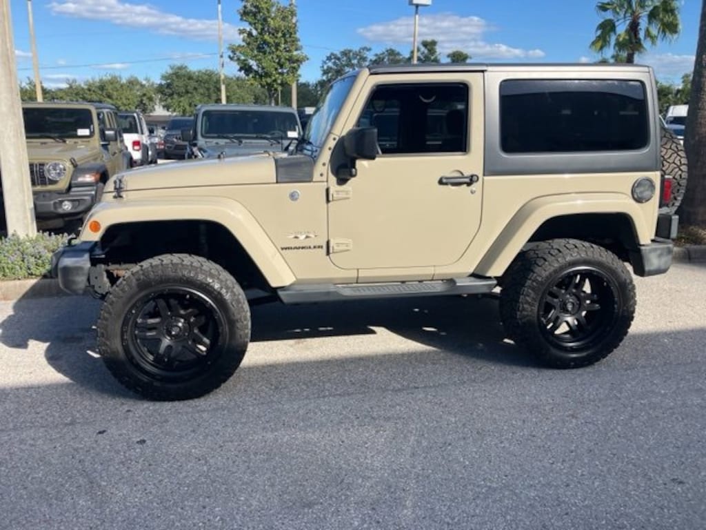 Used 2017 Jeep Wrangler JK Sahara 4x4 SUV