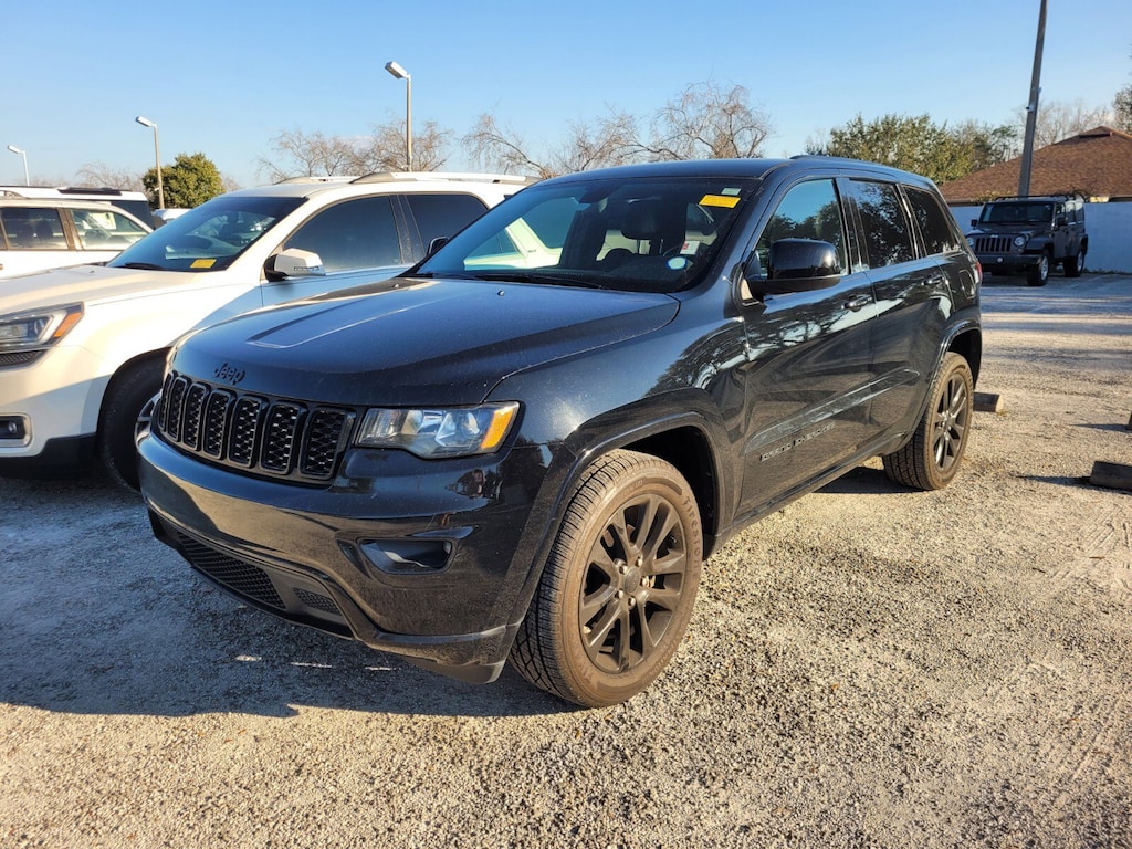 Used 2019 Jeep Grand Cherokee Altitude SUV