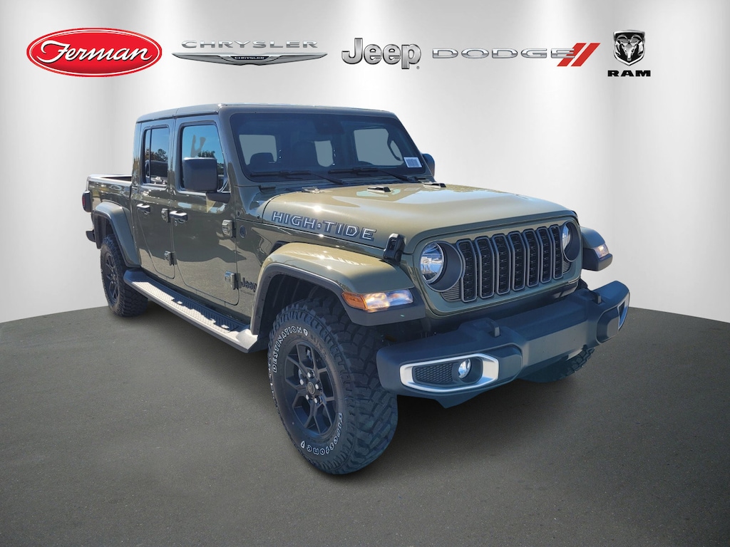 New 2025 Jeep Gladiator Sport Truck Crew Cab