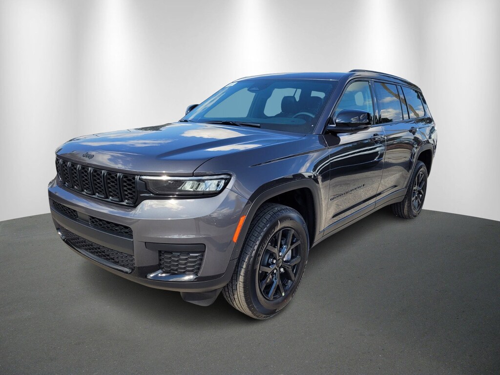 New 2025 Jeep Grand Cherokee L Laredo SUV
