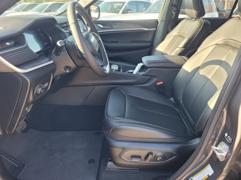 New 2025 Jeep Grand Cherokee Limited SUV