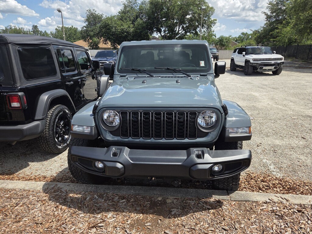 Used 2024 Jeep Gladiator Sport Truck Crew Cab