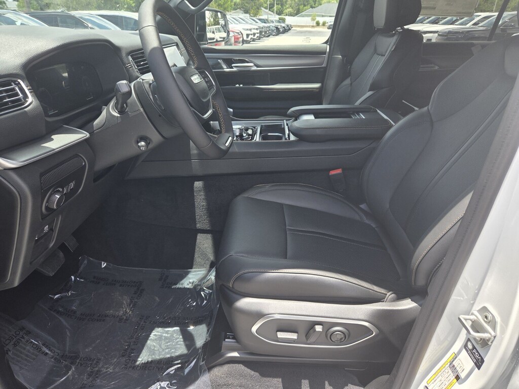 New 2026 Jeep Grand Wagoneer Base SUV