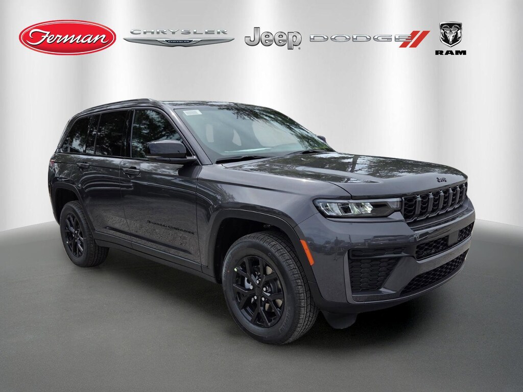 New 2026 Jeep Grand Cherokee Laredo SUV