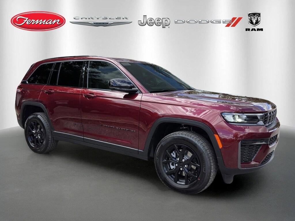 New 2026 Jeep Grand Cherokee Laredo SUV