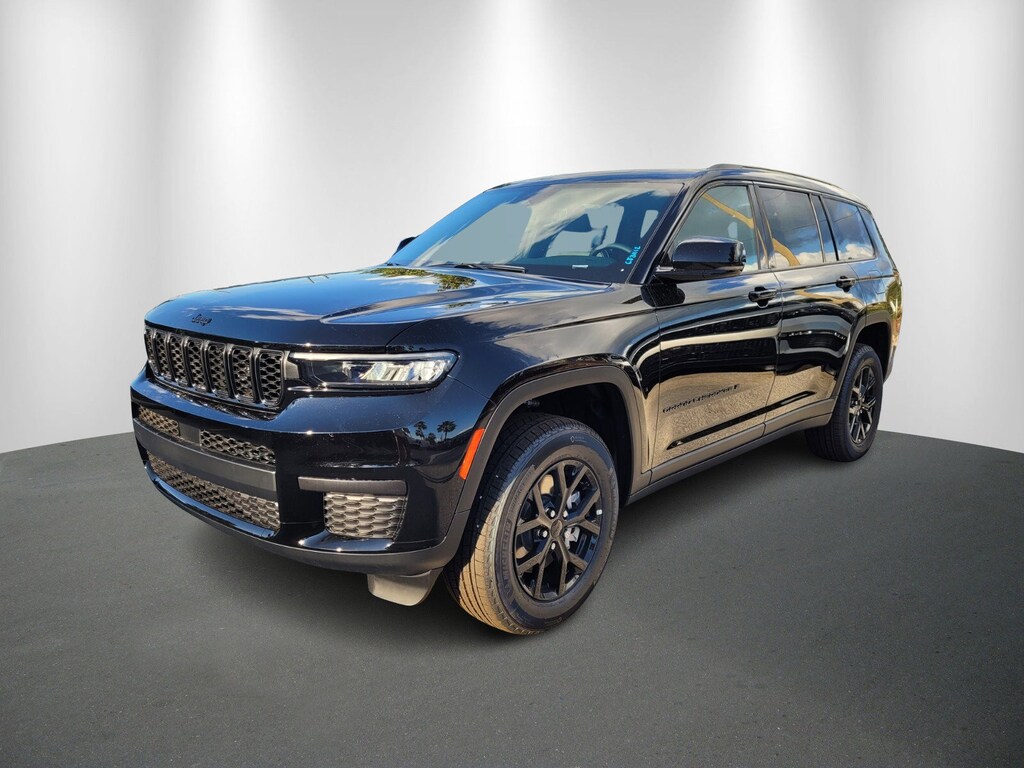 New 2025 Jeep Grand Cherokee L Laredo SUV