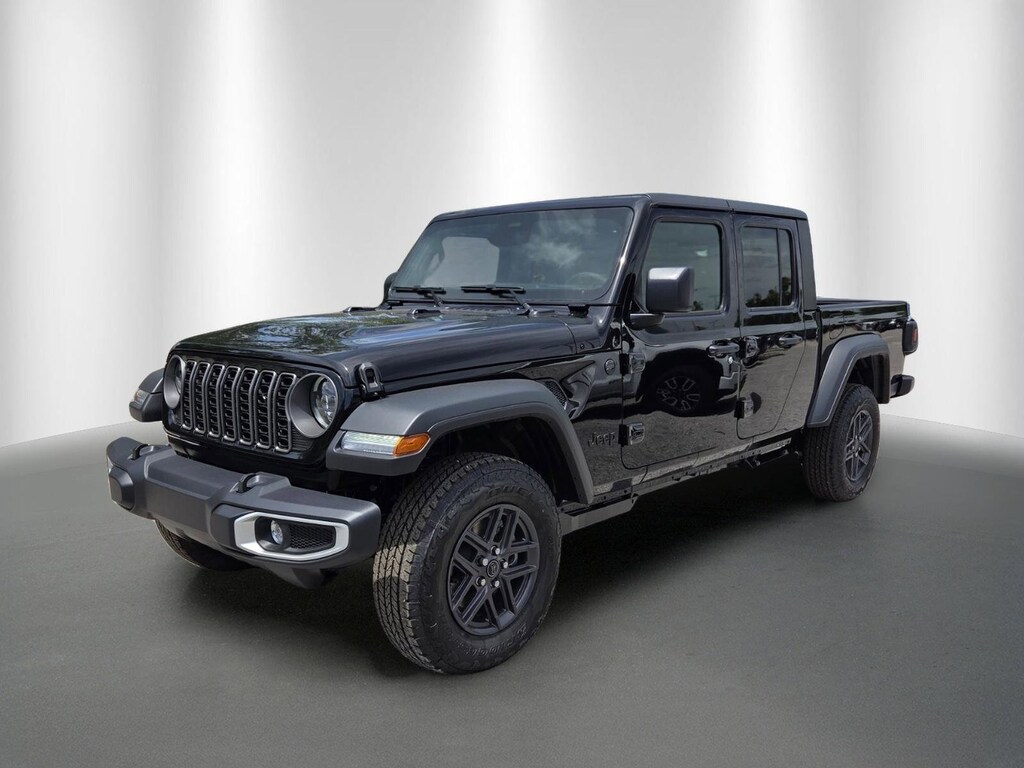 New 2026 Jeep Gladiator Sport Truck Crew Cab