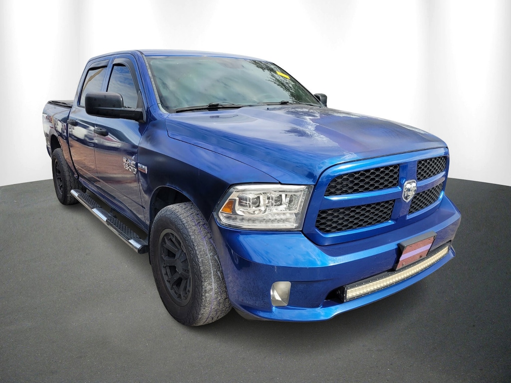 Used 2014 Ram 1500 Tradesman/Express 5.7L V8 HEMI MDS VVT Truck Crew Cab