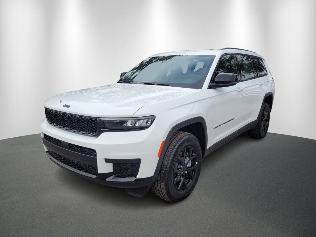 New 2025 Jeep Grand Cherokee L Laredo SUV