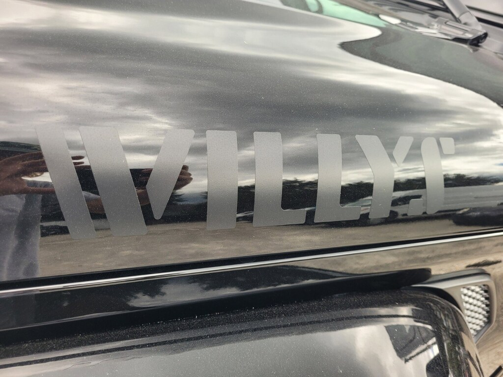 New 2025 Jeep Gladiator Sport Truck Crew Cab