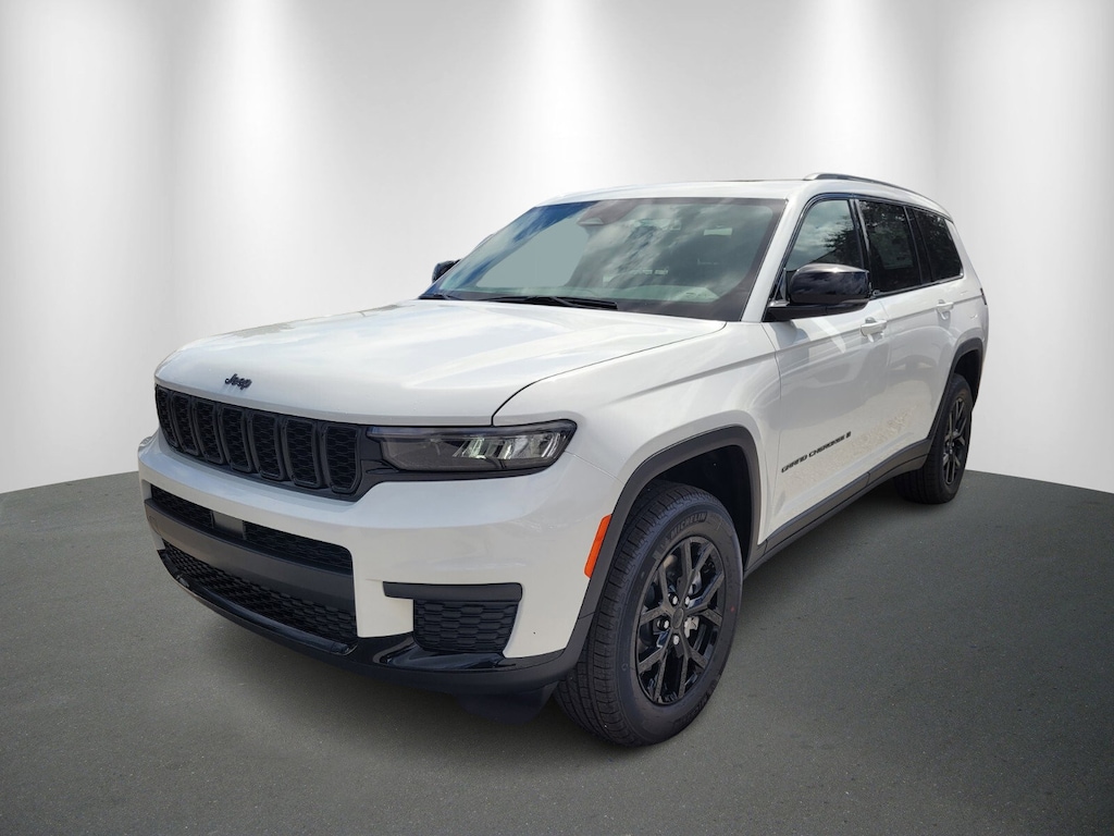 New 2025 Jeep Grand Cherokee L Laredo SUV