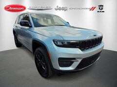 2025 Jeep Grand Cherokee Laredo SUV