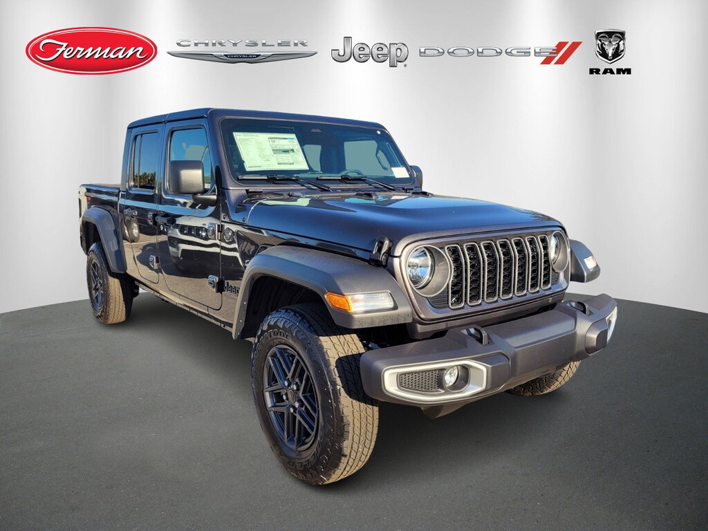 New 2026 Jeep Gladiator Sport Truck Crew Cab