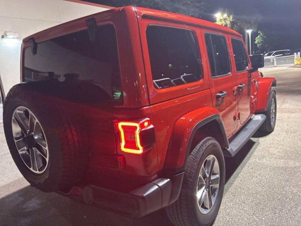 Used 2021 Jeep Wrangler Unlimited Sahara SUV