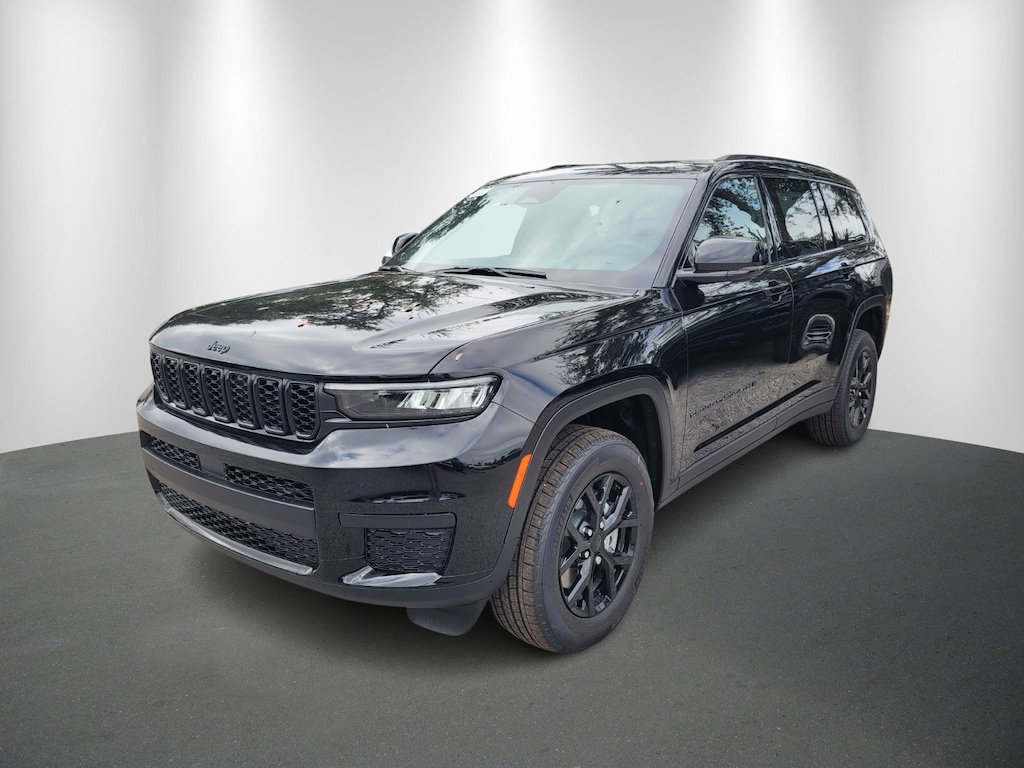 New 2025 Jeep Grand Cherokee L Laredo SUV