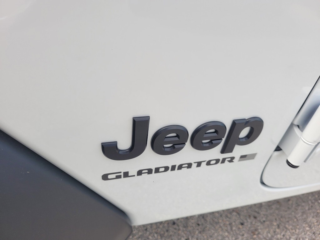 New 2025 Jeep Gladiator Sport Truck Crew Cab
