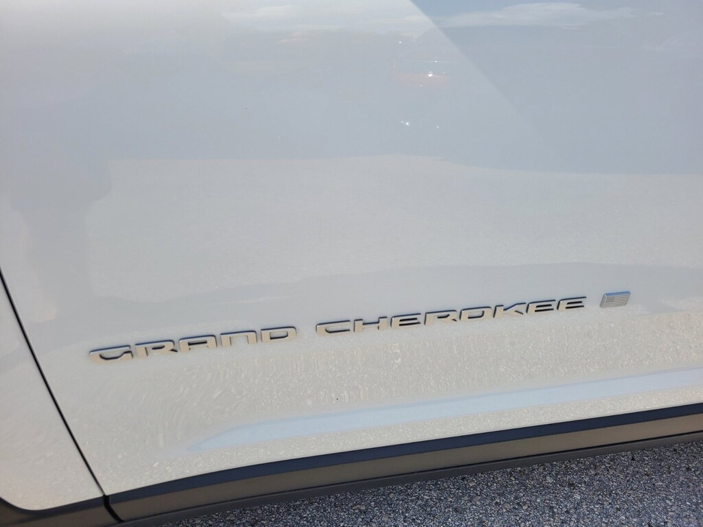 New 2025 Jeep Grand Cherokee L Limited SUV