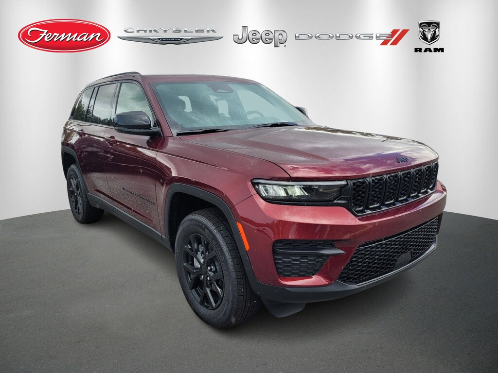 New 2025 Jeep Grand Cherokee Laredo SUV