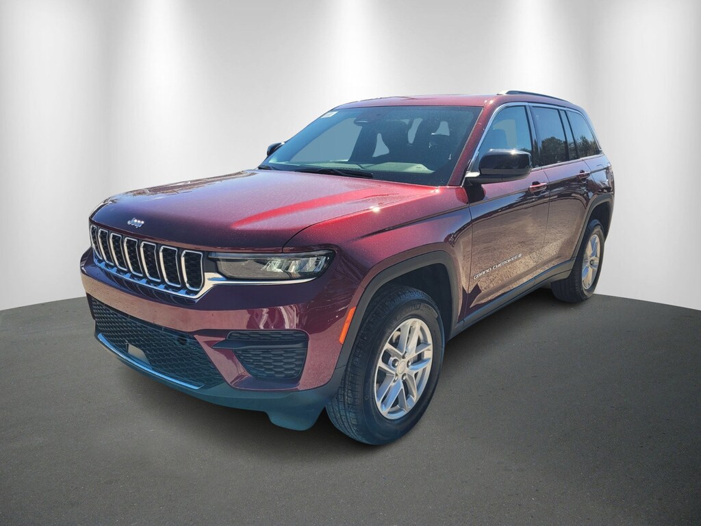 New 2025 Jeep Grand Cherokee Laredo SUV